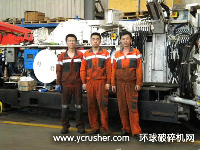 山特維克由李偉、柴永、董志遠(yuǎn)組成的核心維修團(tuán)隊(duì)