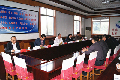 張廷玉進(jìn)行指導(dǎo)工作