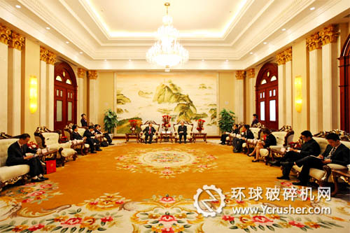 海螺董事長等人在海螺國際會議中心會見重齒公司一行