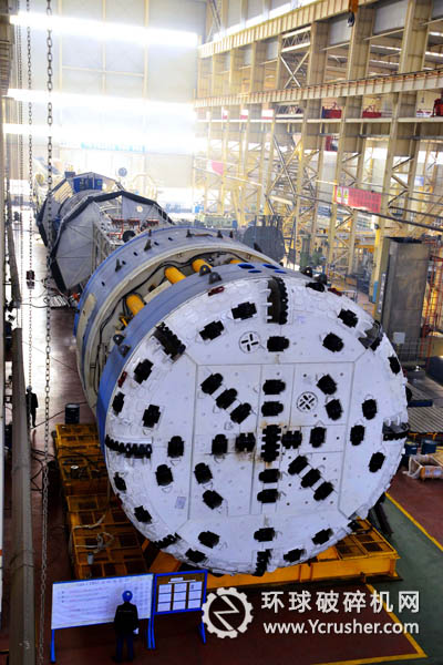 天業(yè)通聯(lián)8130毫米全斷面巖石掘進機