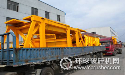 巍立路橋破碎設(shè)備發(fā)貨馬來西亞客戶