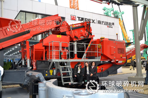 特雷克斯南方路機C-1540型履帶移動圓錐式破碎站