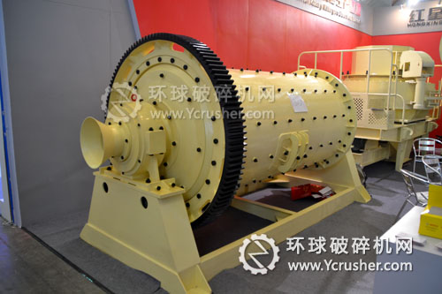 紅星礦山展示的球磨機(jī)設(shè)備