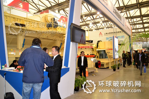 上海維強重工2012上海寶馬展機械設備