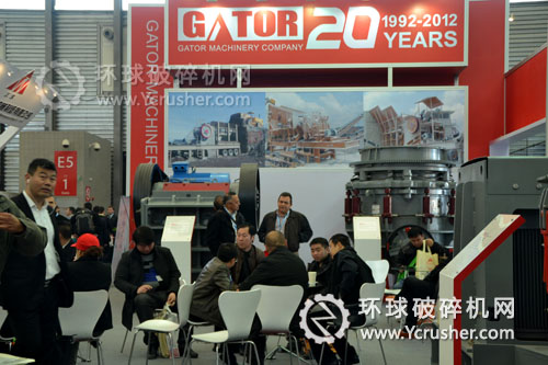 上海蓋爾特機(jī)械在寶馬展上展出的顎式破碎機(jī)、液壓圓錐式破碎機(jī)設(shè)備