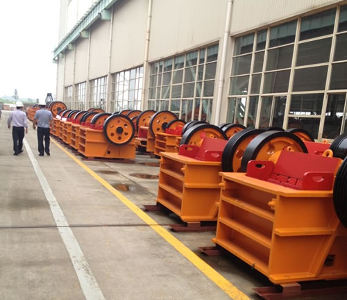 上海建設(shè)路橋機(jī)械設(shè)備有限公司破碎機(jī)生產(chǎn)車間