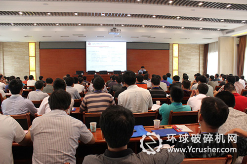 礦井提升機技術培訓班現(xiàn)場