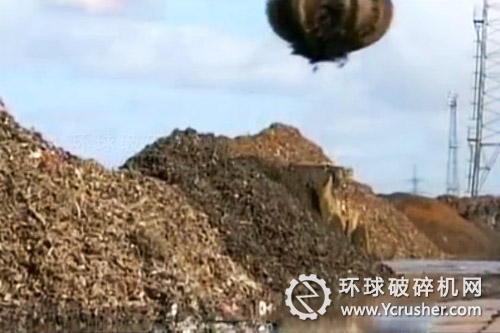 超級(jí)破碎機(jī)破碎出來的金屬碎片