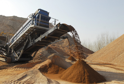 履帶可移動破碎篩分機