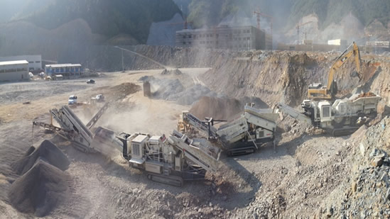  移動式破碎篩分設備