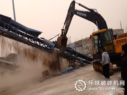 設(shè)備在野蠻拆除中遭到毀壞