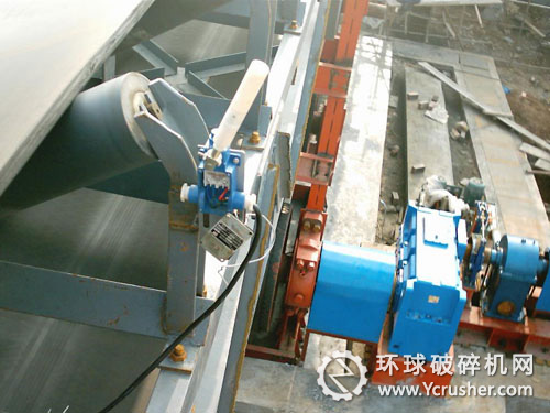 圖片2：高壽命高密封托輥在泰山水泥三公里輸送機(jī)應(yīng)用