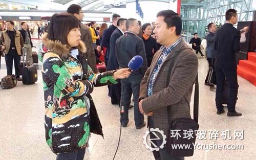 董事長甘德宏先生接受電視臺訪問