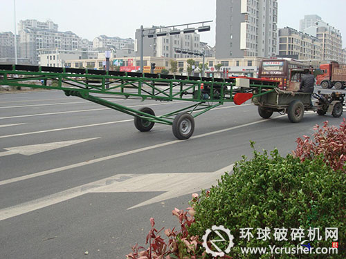 移動(dòng)輸送機(jī)&ldquo;裸奔&rdquo;上路
