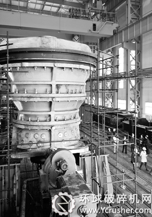 中信重工為瑞典LKAB公司研制的半移動式破碎站成功試車