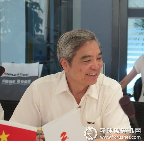 南方路機(jī)董事長(zhǎng)方慶熙  