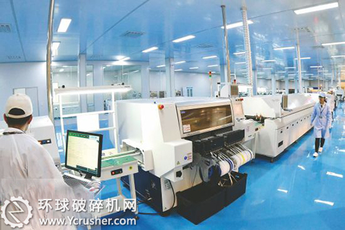 高端電液智能控制產(chǎn)業(yè)基地先進的生產(chǎn)線