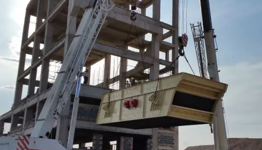 中潤煤業(yè)地面系統(tǒng)篩分設(shè)備順利進場