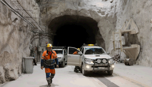 異常明亮的粗碎破碎站位于井下約50米處