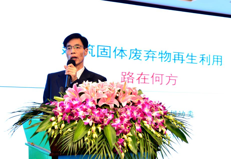 中國砂石協(xié)會會長胡幼奕