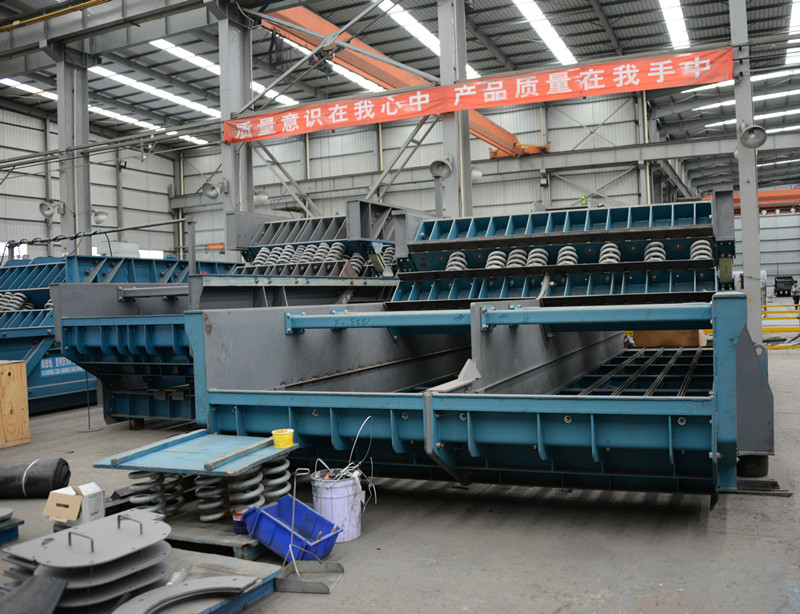 云南方舟集團(tuán)昆明茨壩礦山設(shè)備有限公司GK振動篩