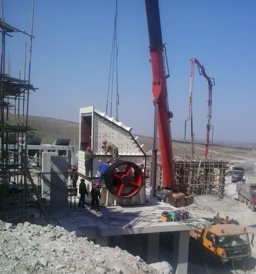 山東宏躍時(shí)產(chǎn)3000噸精品砂石骨料生產(chǎn)線現(xiàn)場(chǎng)安裝施工圖