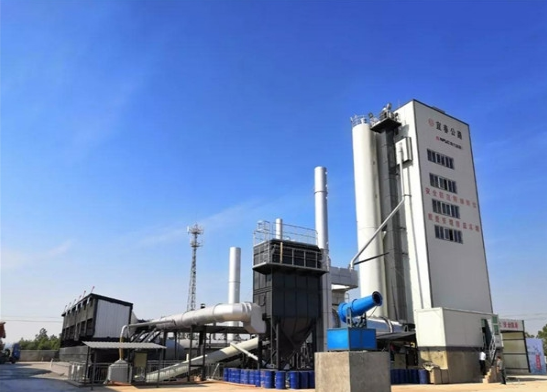 南方路機全環保瀝青混合料攪拌設備在江西宜春市政的應用